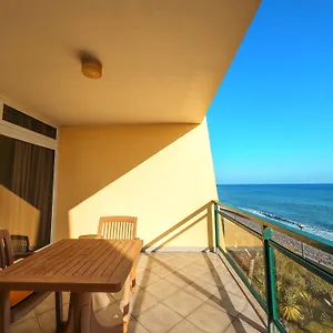 https://delightful-ocean-front-escape-atlantic-gardens-beach-414.madeira-islandshotels.com